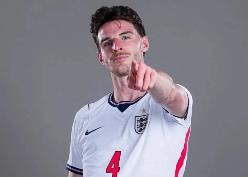 就是這張照片暴露萊斯(Declan Rice)曬傷照。法新社