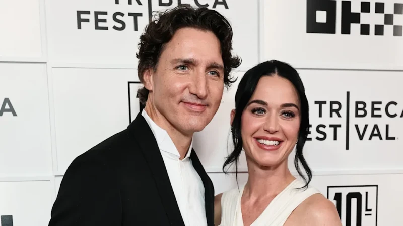 加拿大前總理杜魯道(Justin Trudeau,左)向女友凱蒂佩芮(Katy Perry)高調示愛。法新社