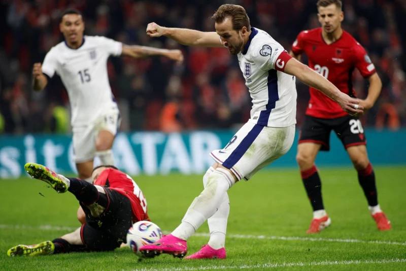 英格蘭進攻端最關鍵的點,無疑是當家前鋒凱恩(Harry Kane,右)。法新社