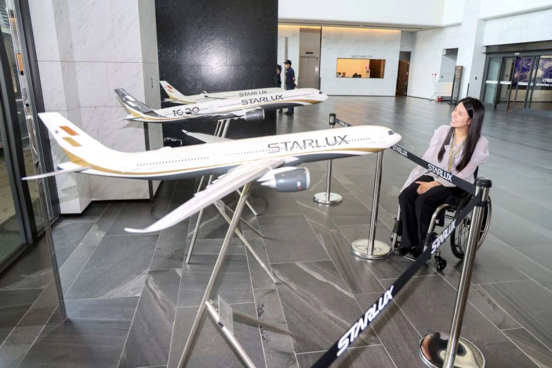 稚莠從小就愛坐飛機,現在圓夢進入航空公司工作。特約記者 郭運復攝