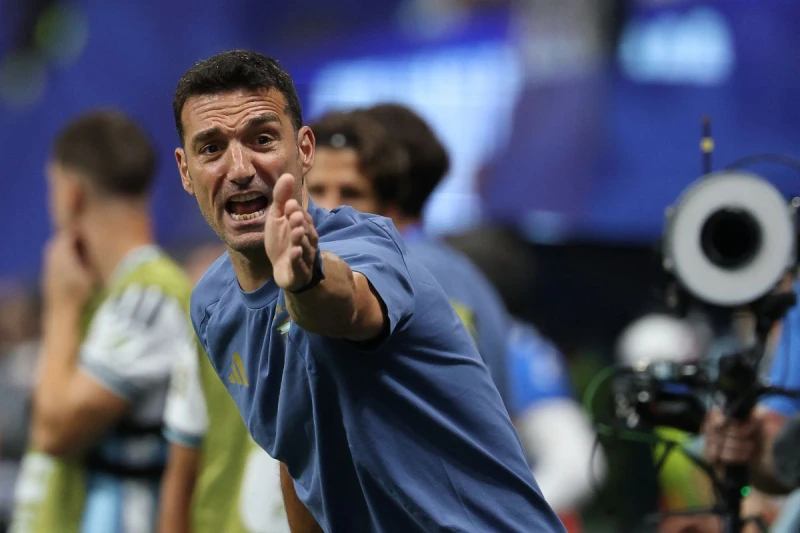 阿根廷主帥斯卡洛尼(Lionel Scaloni)連球員們都稱他為「愛哭鬼」。法新社