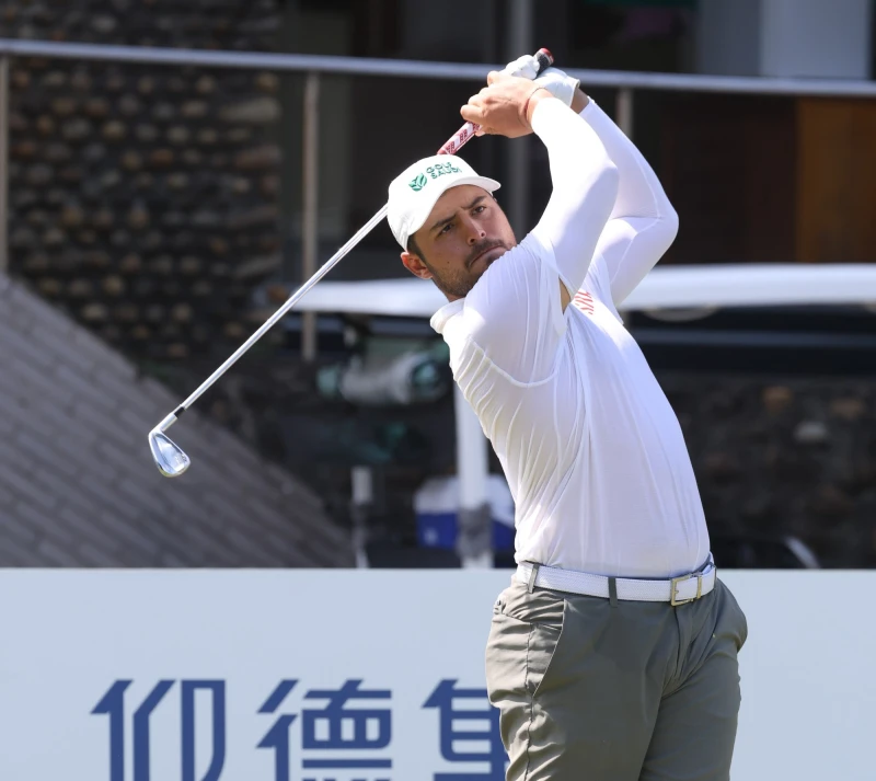 沙烏地阿拉伯選手Faisal Salhab第一回合以66桿-6暫並列第一。Tpga/林聖凱攝