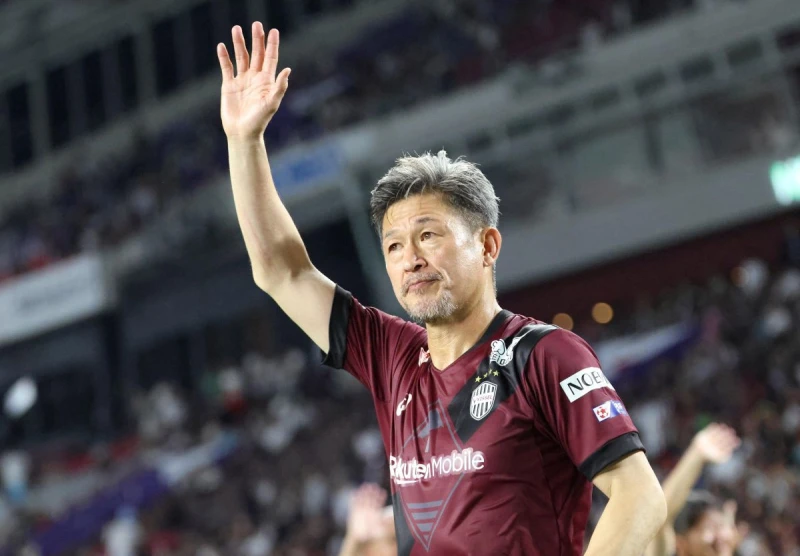 現年59歲的前日本國家隊前鋒「國王」三浦知良（Kazuyoshi Miura）還能進球。法新社