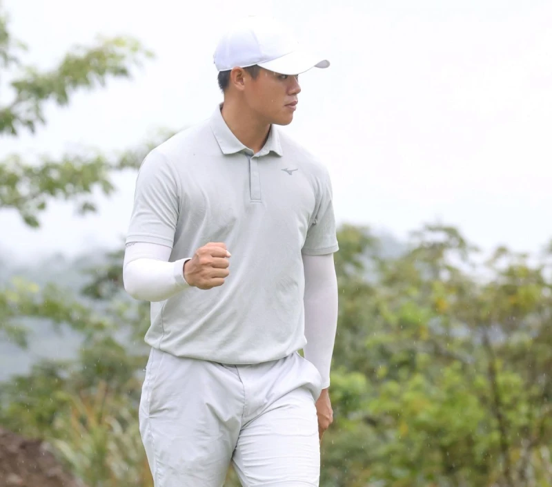 李睿紳第一回合以63桿-9暫並列第一。Tpga/林聖凱攝