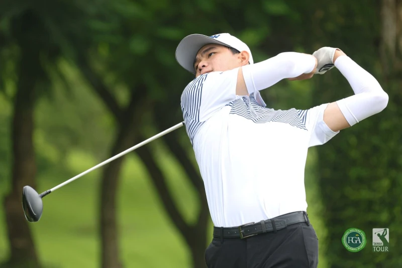 林義淵今天打出60桿低桿以三回合201桿-15暫並列第五。Tpga/林聖凱攝