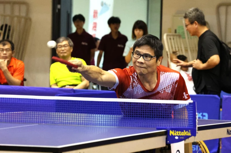 輪椅桌球挑戰賽參賽選手奮力拼搏。台灣乒乓球總會 提供