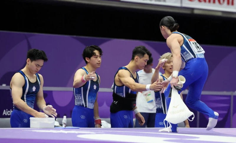 中華男團資格賽第五翻身。中華奧會提供