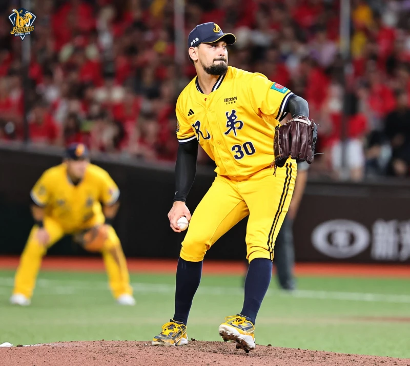 勝騎士。中信兄弟提供