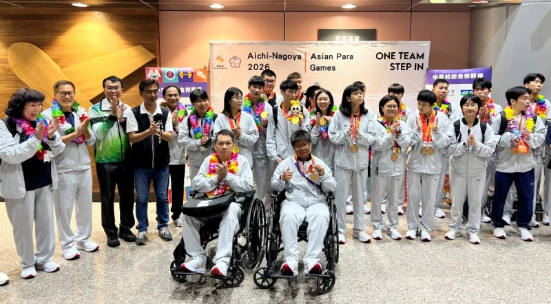 我代表團最大團今晚凱旋返抵桃園機場。李宇政攝