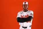 MLB》頭頂雷聲突然響起　金鶯3A投手嚇到煞車「結果變投手犯規送分」